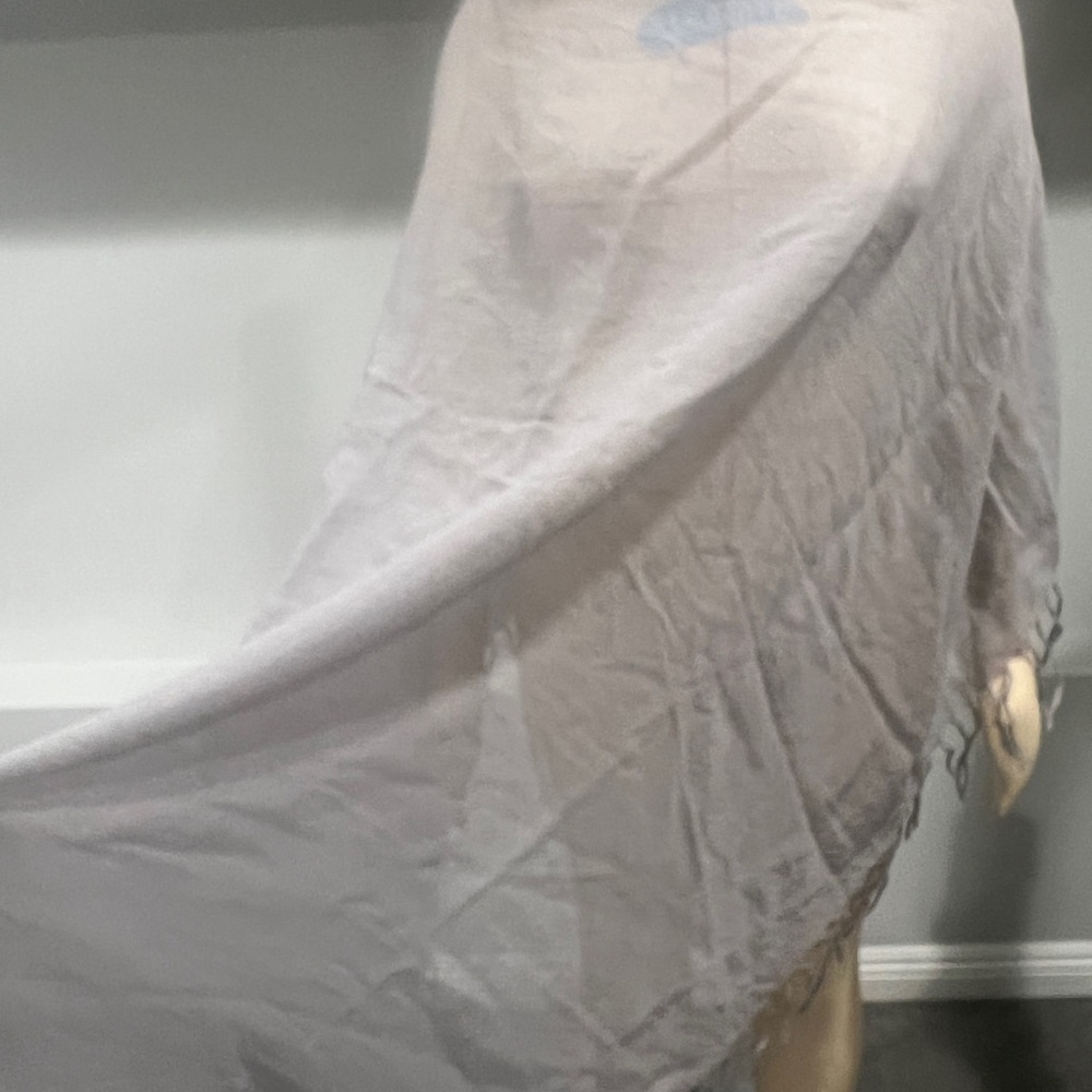 Light Gray Sheer Scarf, square, NWT